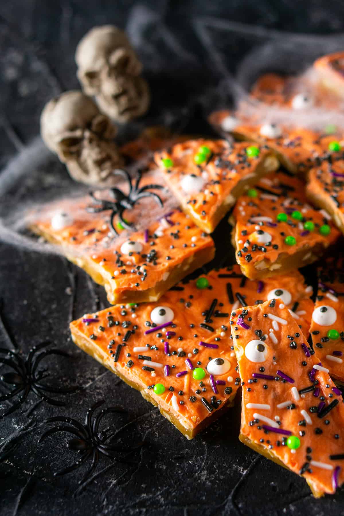 halloween-toffee-burrata-and-bubbles